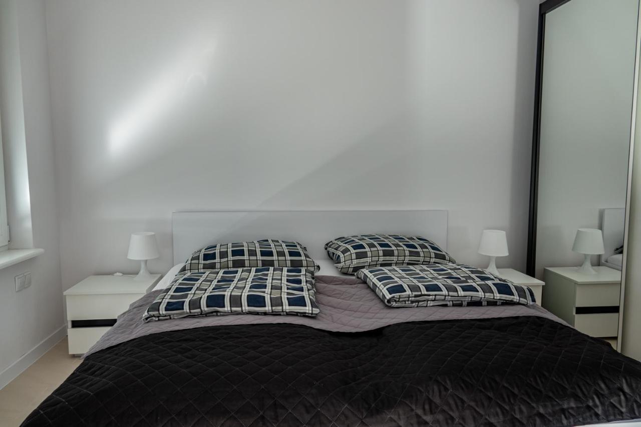 Apartament Przy Parku Z Duzym Tarasem ,Prywatny Parking Apartman Swinoujscie Kültér fotó