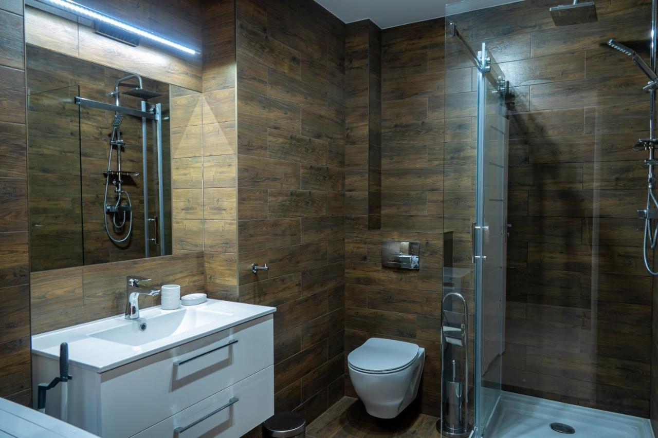 Apartament Przy Parku Z Duzym Tarasem ,Prywatny Parking Apartman Swinoujscie Kültér fotó